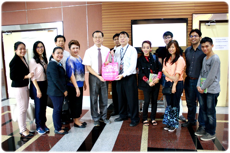 ﻿กรมบังคับคดีให้การต้อนรับโรงเรียนธุรกิจอสังหาริมทรัพย์ไทยเข้าศึกษาดูงาน ณ กรมบังคับคดี